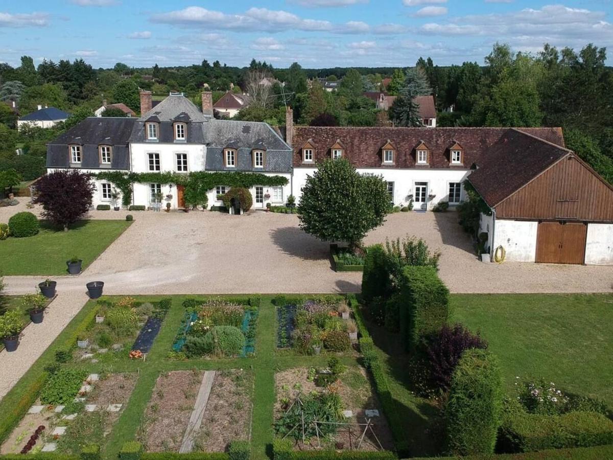 Maison De Famille Pres De Montargis - Elegance Et Confort En Foret - Fr-1-590-354 Paucourt 外观 照片